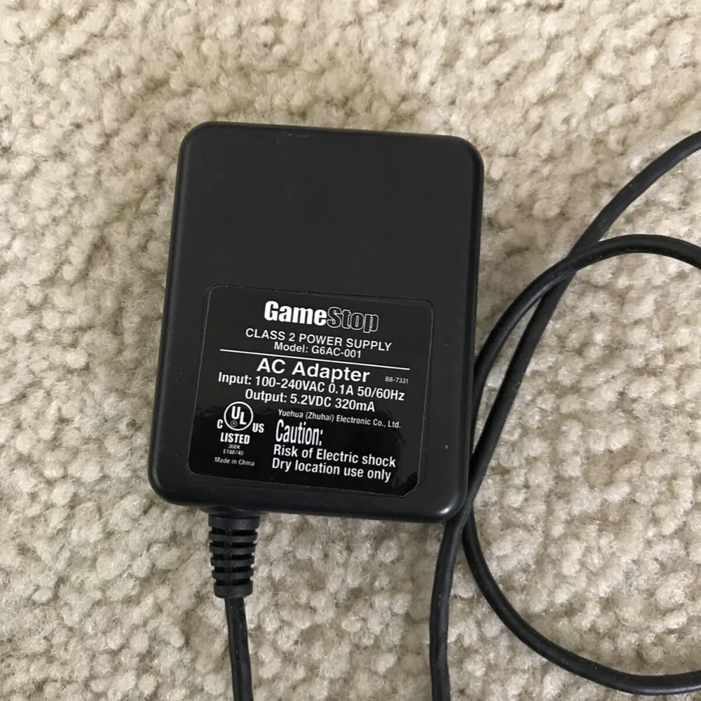 Game Stop & Nintendo Game Boy AC Adapter Charger